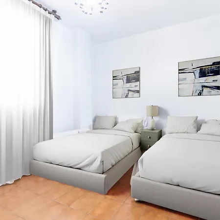 Amplio Apartamento A 250mts De La Playa 6 Pax * Almeria